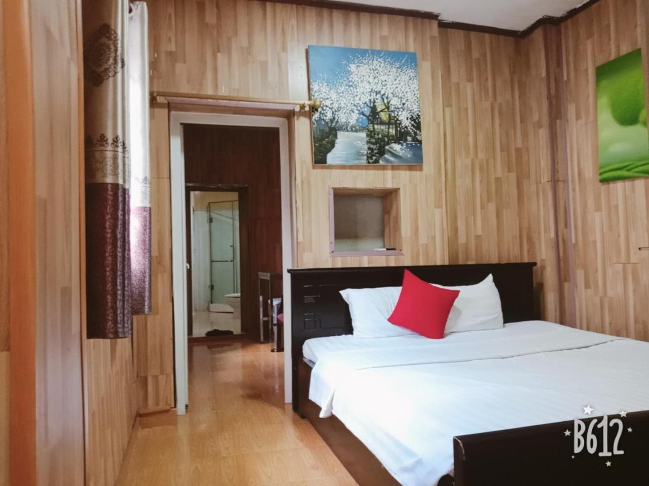 Hanoi Oriental Hotel Exterior photo